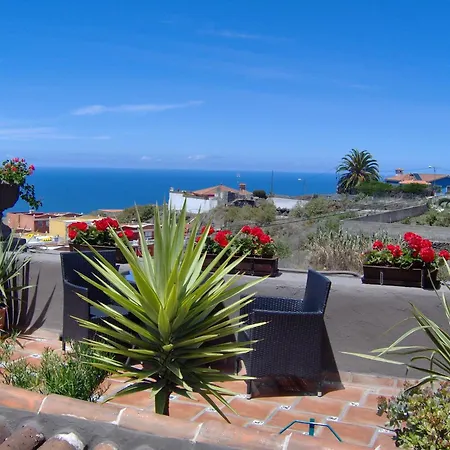 Rustic With Small Patio-terrace Apartamento