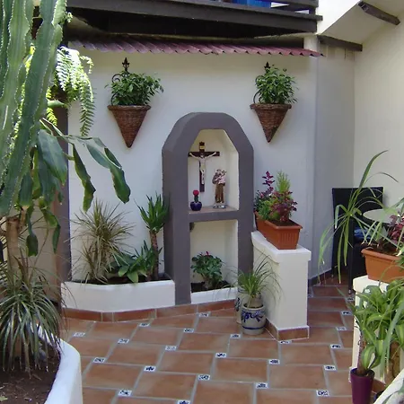 Apartamento Rustic With Small Patio-terrace