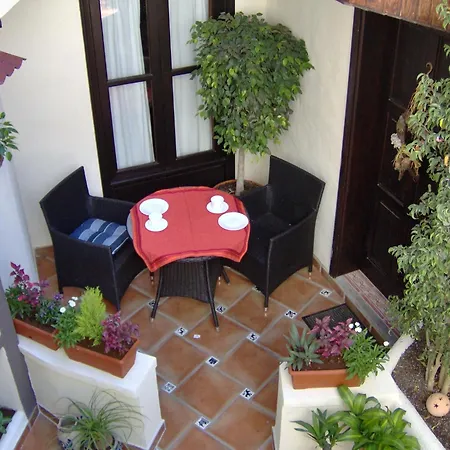 Apartamento Rustic With Small Patio-terrace *