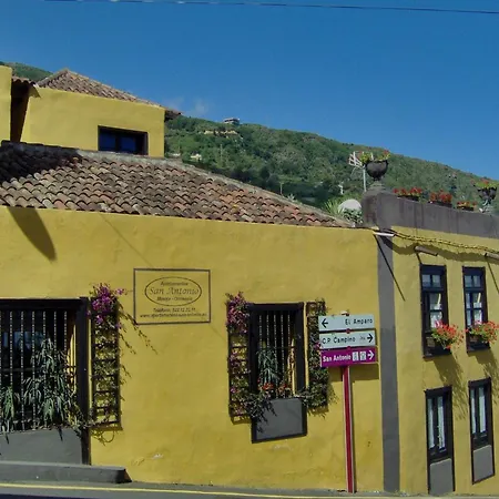 Rustic With Small Patio-terrace Apartamento