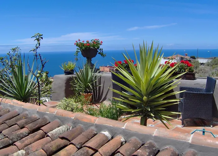 Rustic With Small Patio-terrace