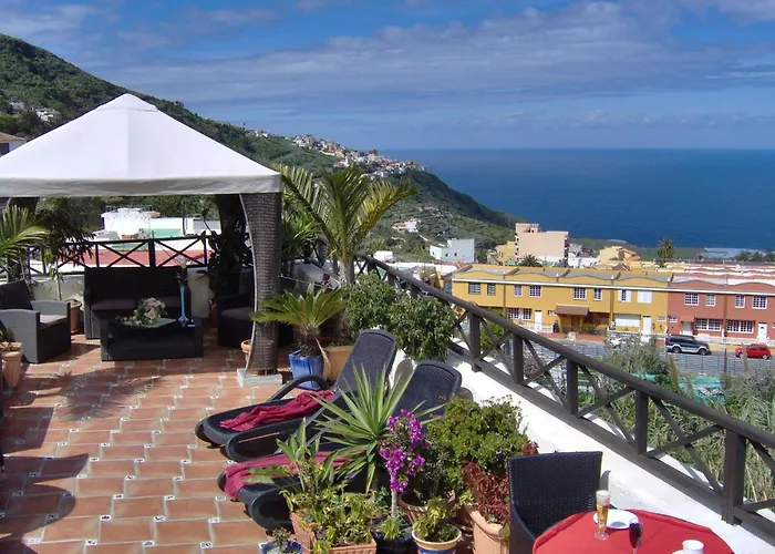 Rustic With Small Patio-terrace